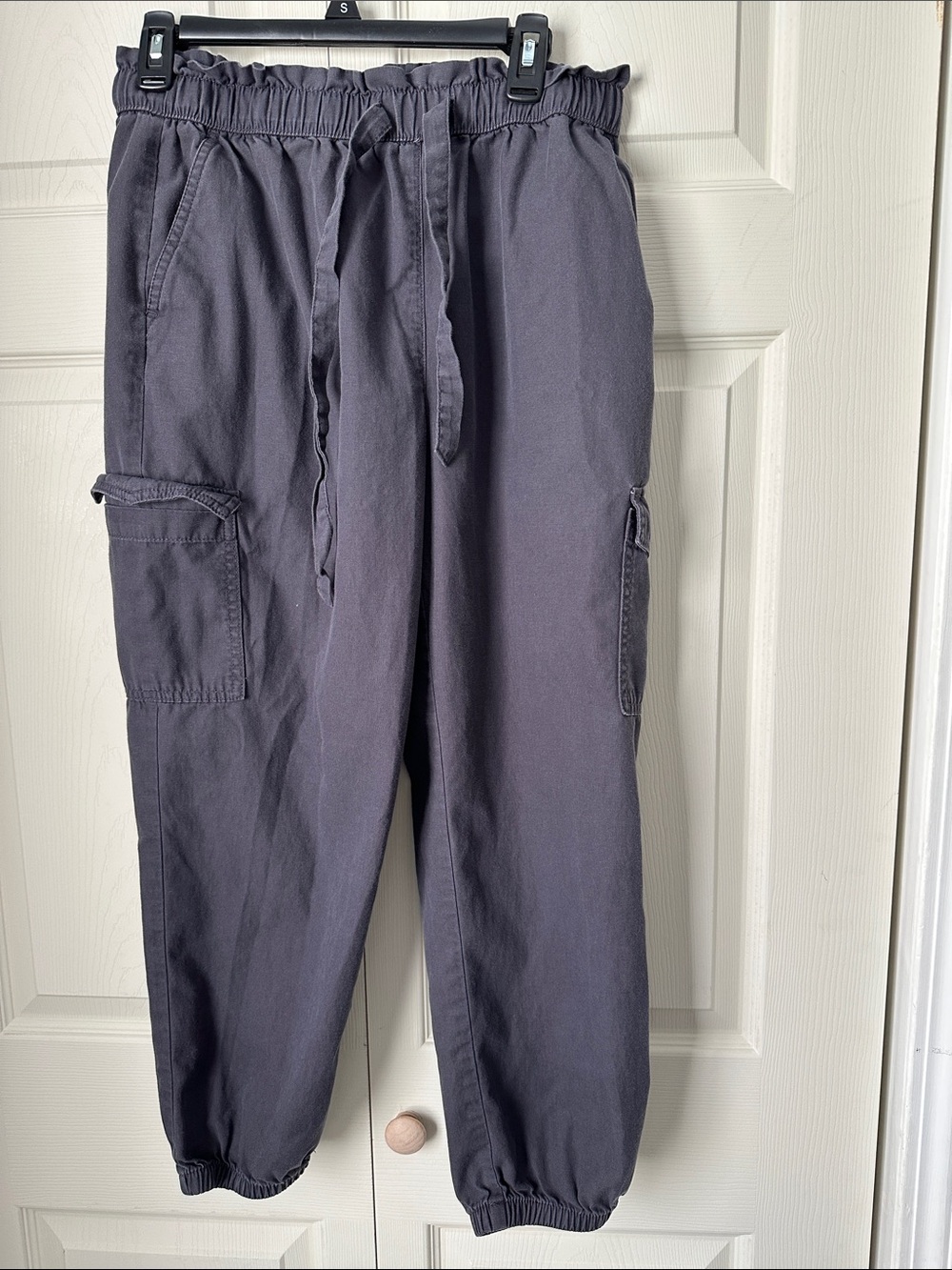 LOFT Charcoal Gray Cargo Joggers